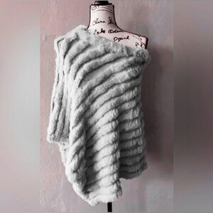 BCBGMaxAzria Elinor Faux Fur Capelet - Color: Steel Gray